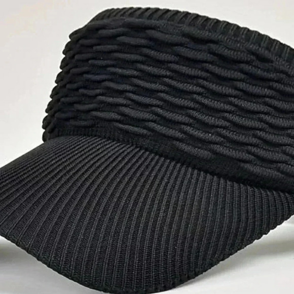 Sun Visor Knit Sporty Resort Beach Travel Soft Stretch Set Of 2 Black White NWT - Picture 2 of 3